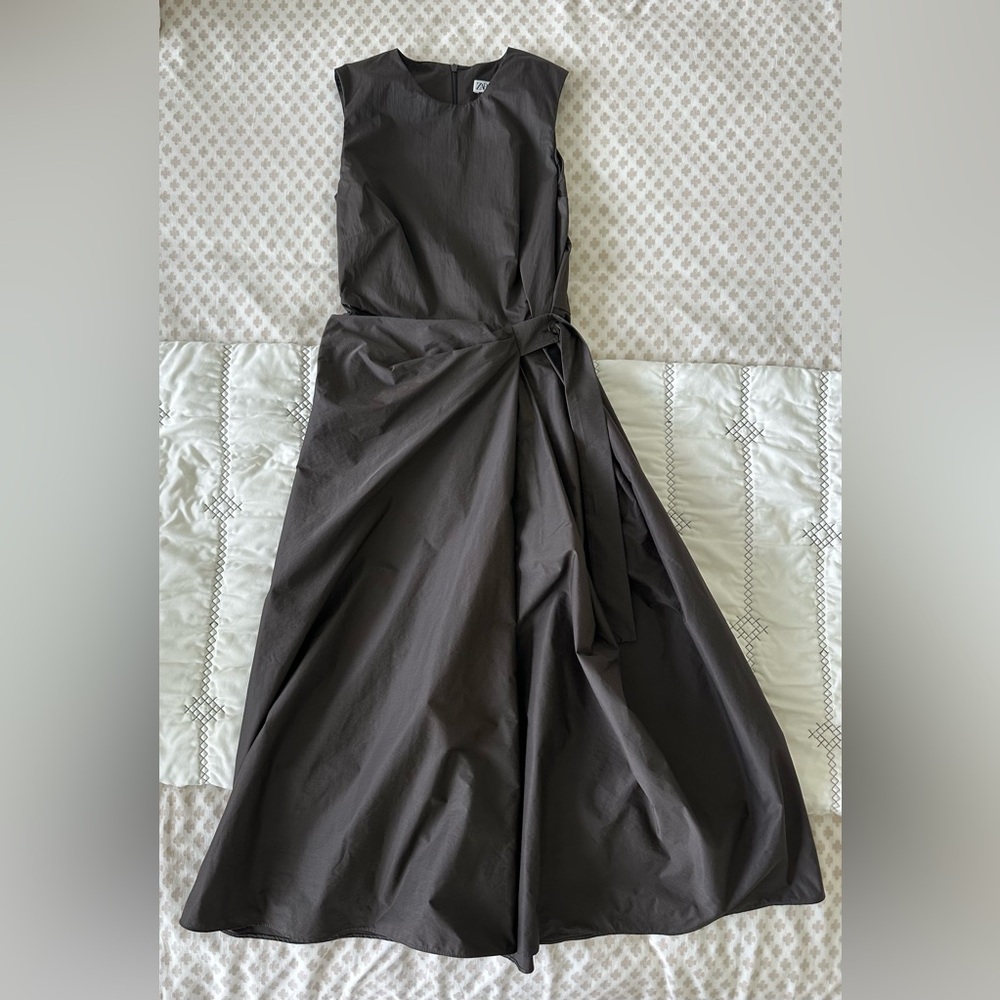 Zara ZW Collection Brown Wrap Sleeveless Midi Dress. Size Small.